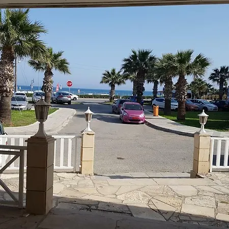 Zorbas No 2 * Larnaca