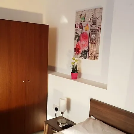 Zorbas No 2 * Lárnaca