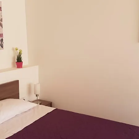 Zorbas No 2 Apartament *