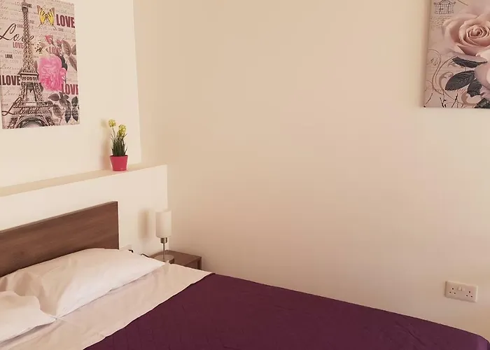 Zorbas No 2 Apartment *